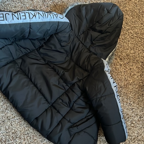 Calvin Klein toddler down jacket - Picture 4 of 4